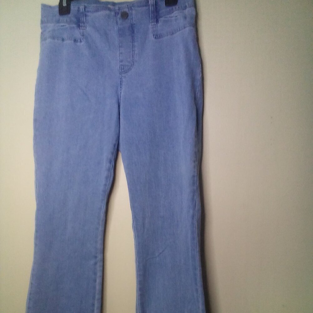 Nic + Zoe jeans 10 Women Demi Boot Pull On Elastic Waist Light Wash Blue